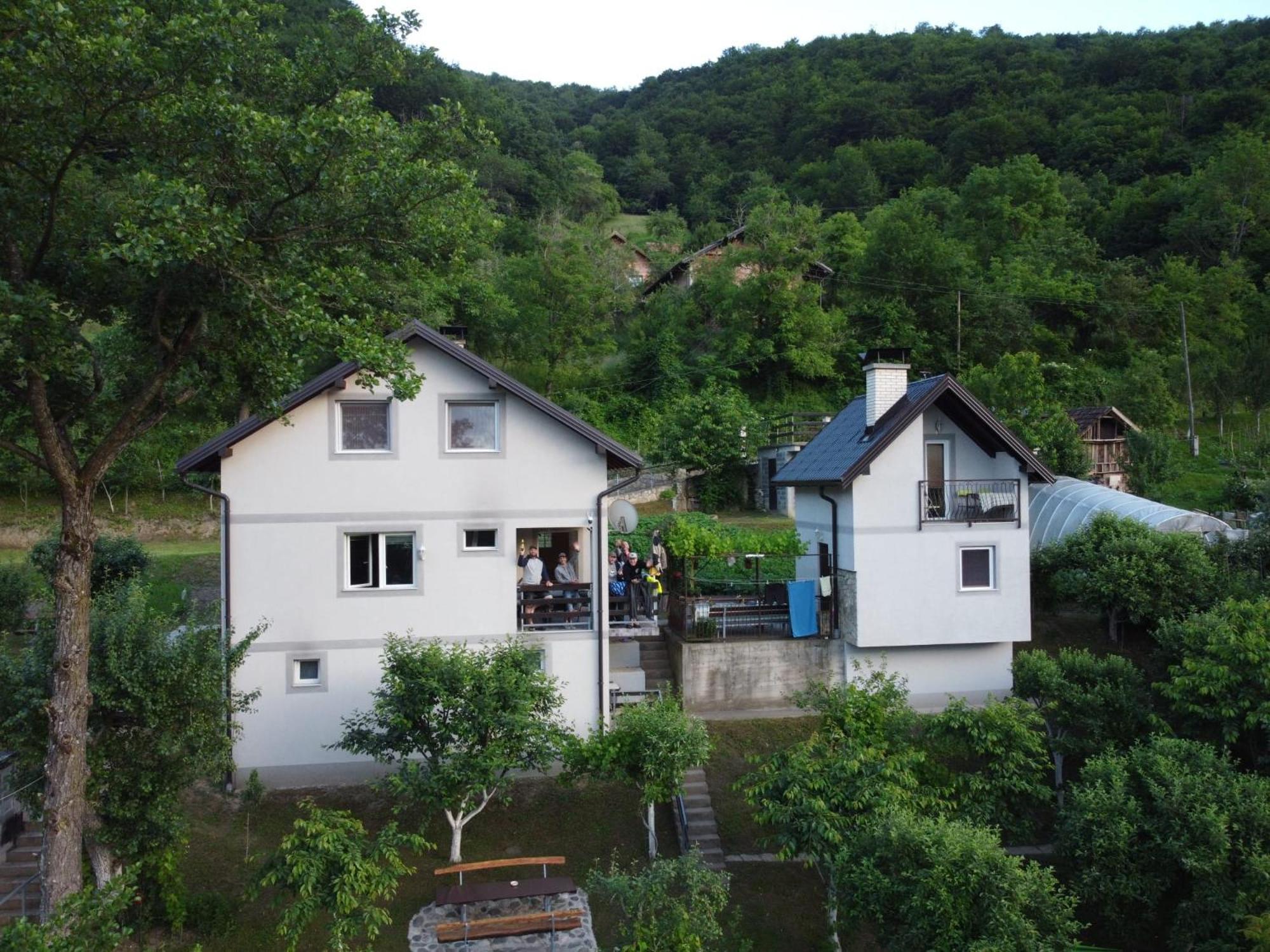 Vikendica Pored Drine Foca Handici Extérieur photo