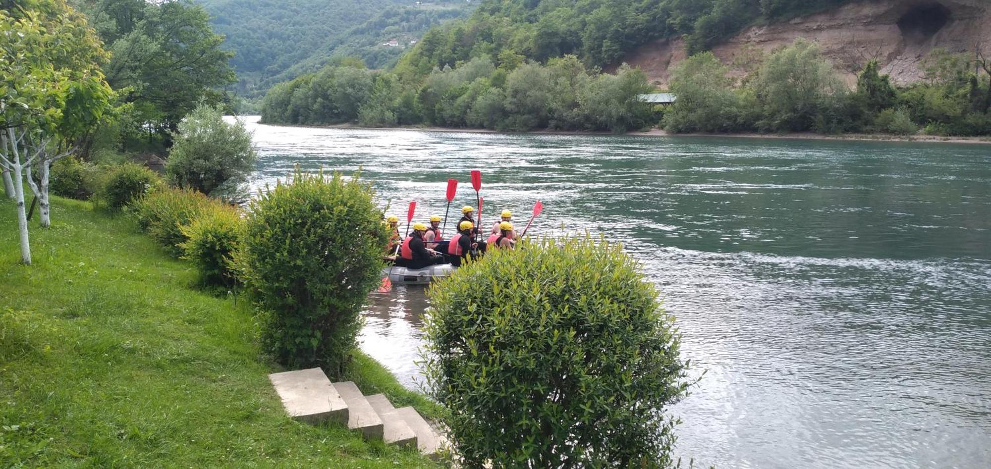 Vikendica Pored Drine Foca Handici Extérieur photo
